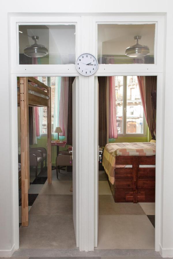 Bed & Breakfast Club246 Saint Martin Parijs